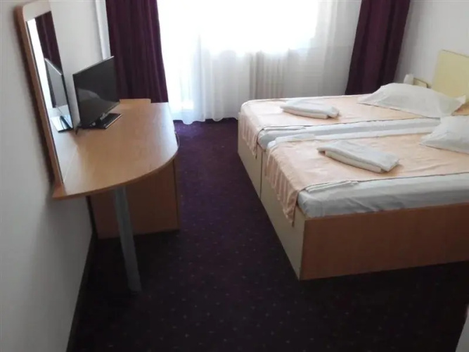 Hotel Lebada