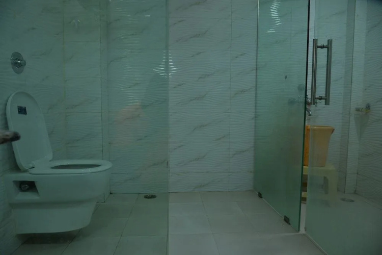 Hotel Ravi Teja