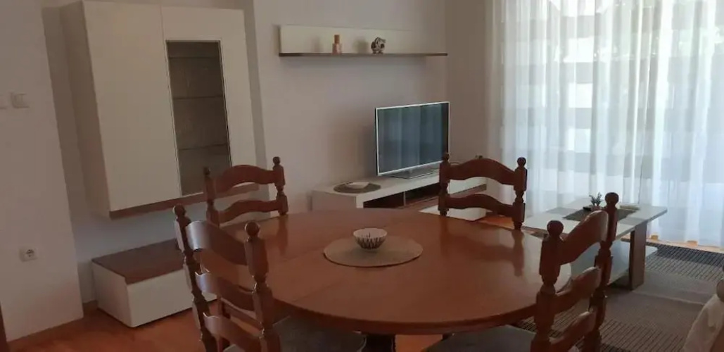 Apartment Ljiljana