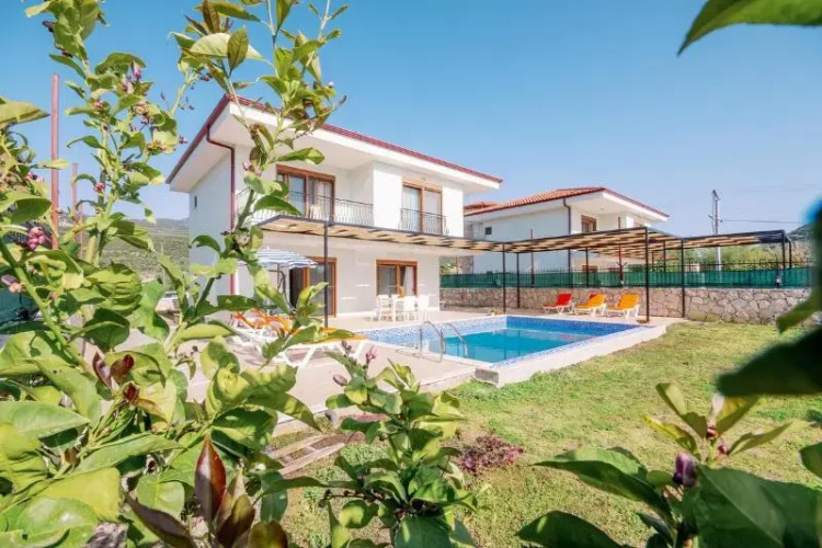 Kuytu Kas Homes