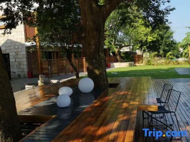 Shiyi Holiday Hotel