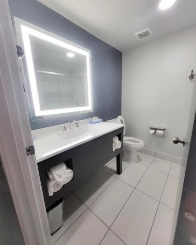 Standard Double Suite