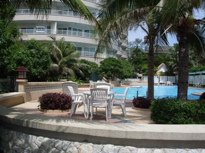 2 Bedrooms Apartment with balcony and with sea view