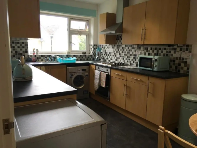 2 Bedrooms Apartment