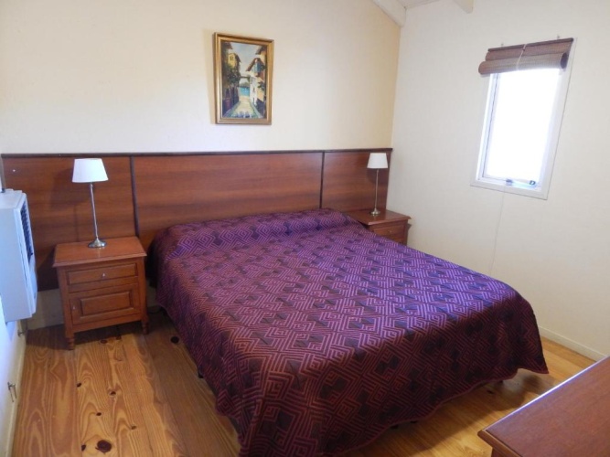2 Bedrooms Bungalow