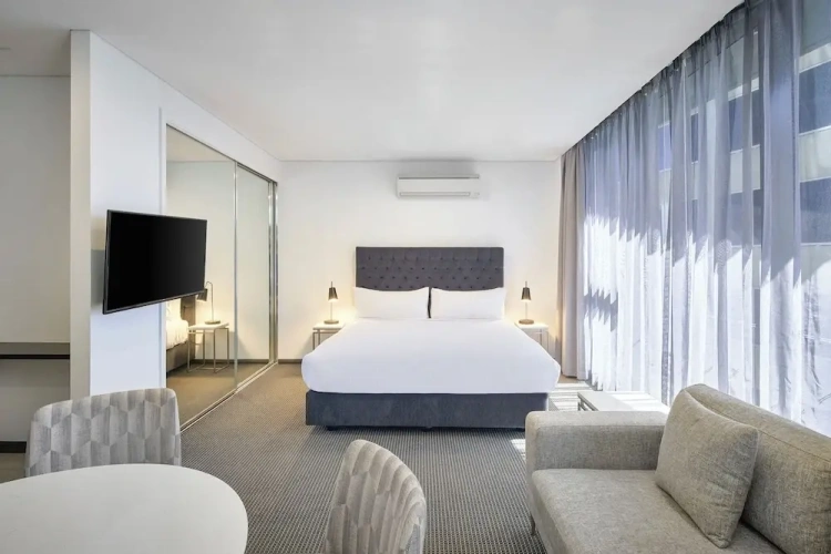 1 Bedroom Suite with balcony and with view
