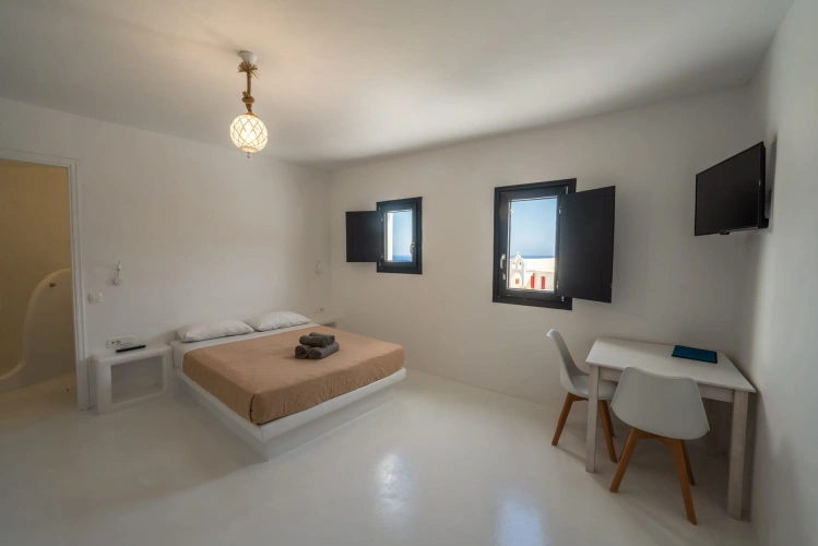 Deluxe Studio
