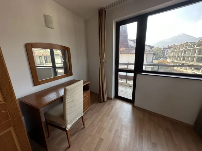 Spacious Mountain View Apartment