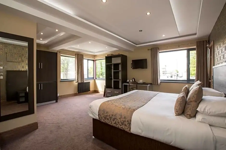 2 Bedrooms Deluxe Twin Studio