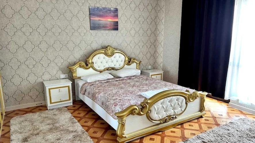 Luxury Double room with balcony and with lake view