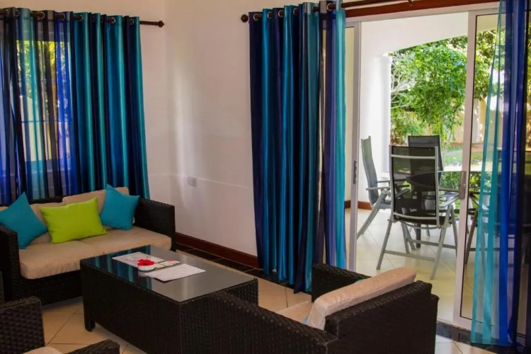 2 Bedrooms Apartment