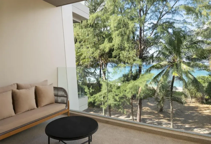 Premium room with balcony and oceanfront