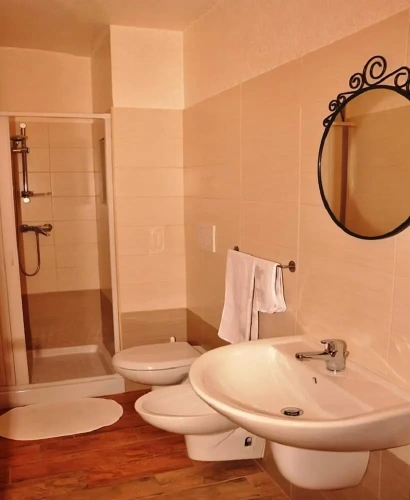 Classic Triple room with balcony