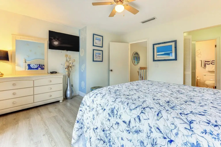 Community Pool: St Augustine Condo Near Beaches