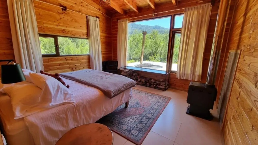 2 Bedrooms Chalet