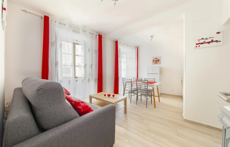 A45 - Oliveira Historic Apartment