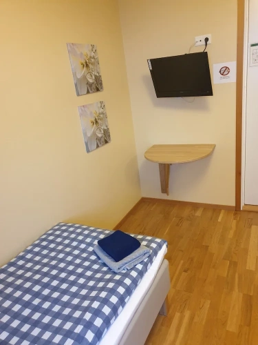 Economy room