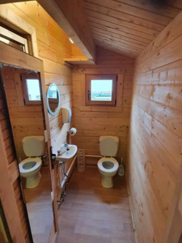 17b DB Airbnb