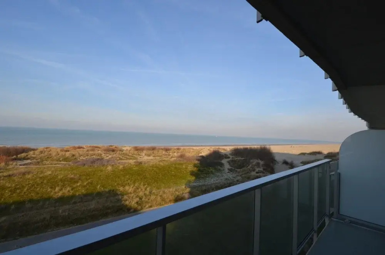 Studio by the Sea in Belgium With Beach Access