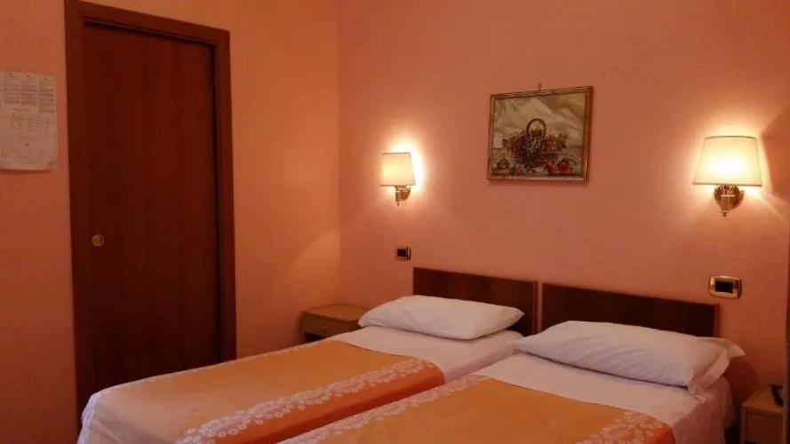 Standard Single room with view