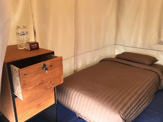 Kondee Cino Cafe and Glamping