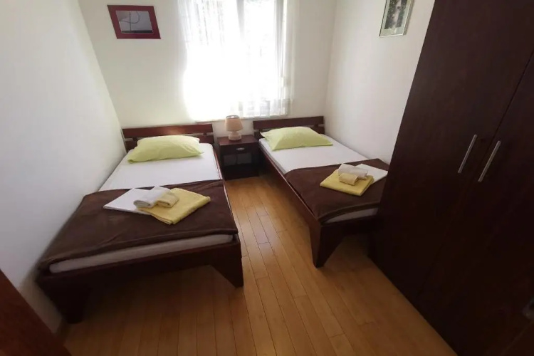 Apartment 1 Biba 41 pax