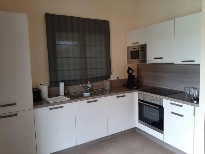 3 Bedrooms Classic Cottage