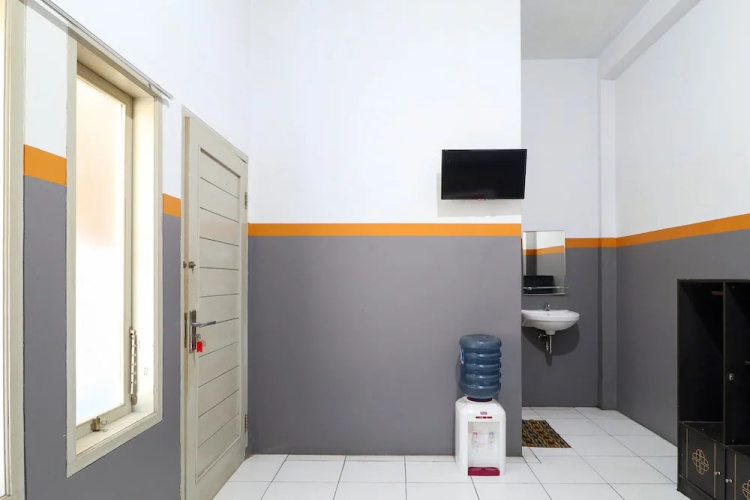 Wisma Etiga by OYO Rooms