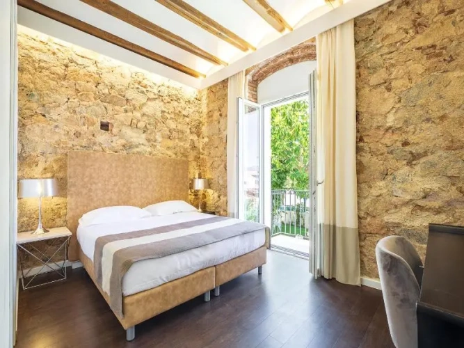 Standard Double room with balcony