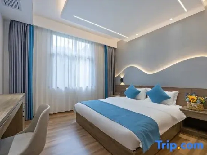 Economy Double Suite