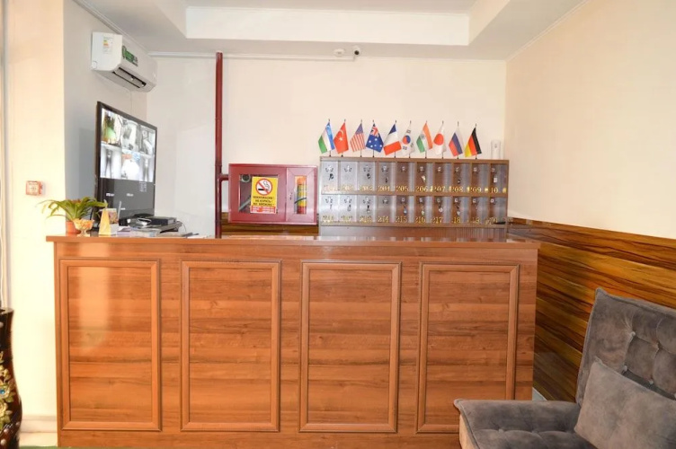 Hazrat Hotel