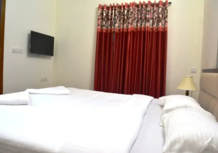 Redstone Villa and Suites