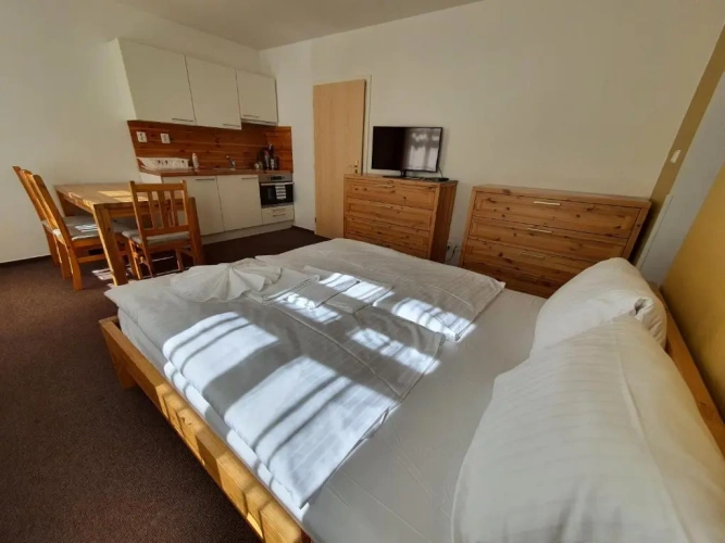 2 Bedrooms Double Apartment
