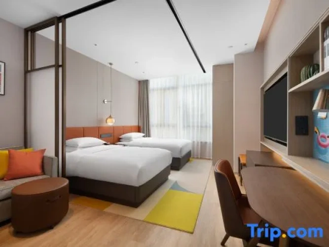 Quadruple Suite