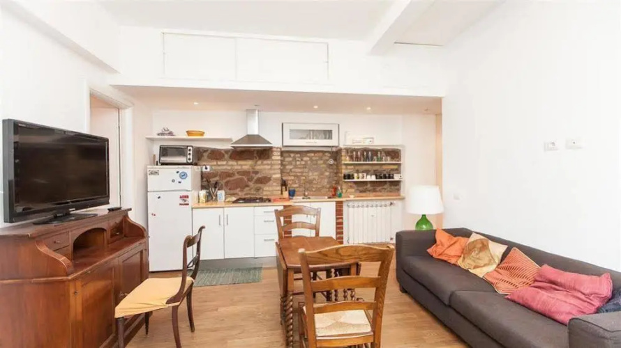 Trastevere Historical Apartment