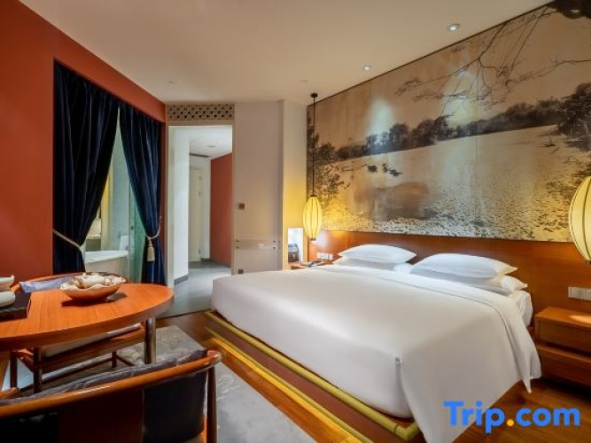 Deluxe room with garden view