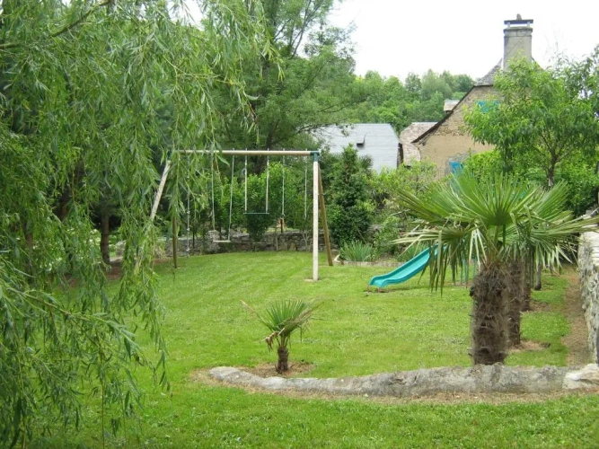 2 Bedrooms Cottage