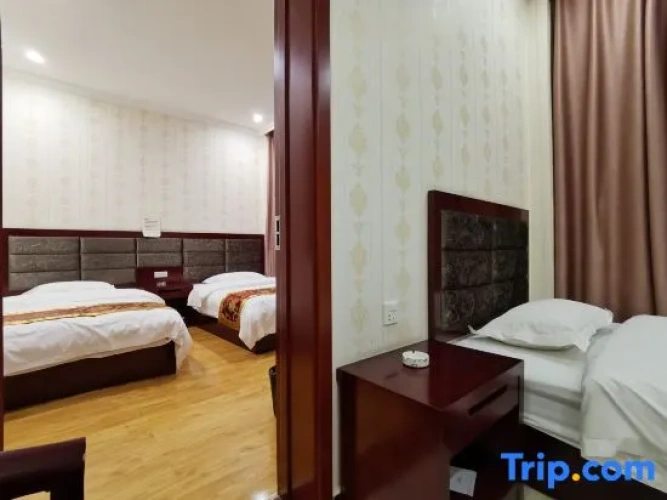 Triple Family Suite