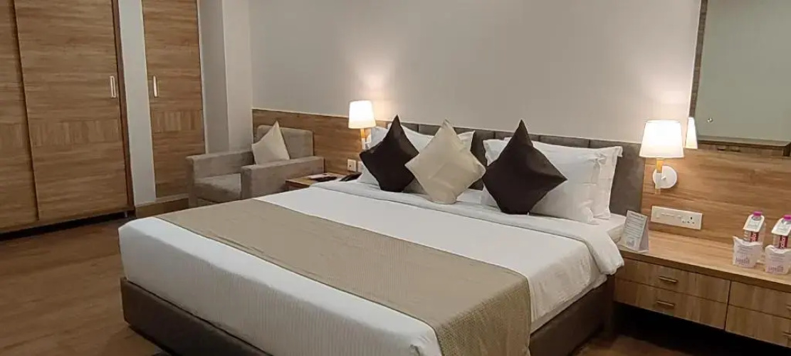 Hotel Page One