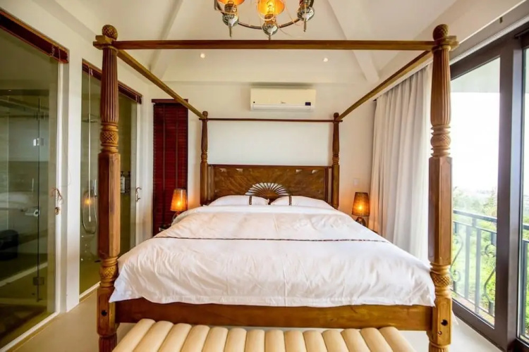 Navy Hill Resort