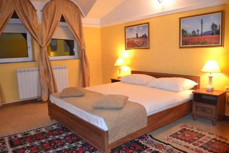 Dedinje villa rooms, apartments