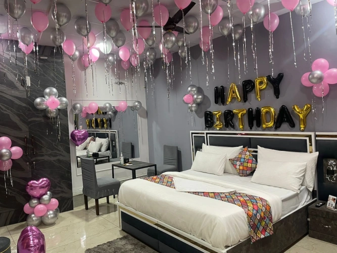 Deluxe Double room with city view