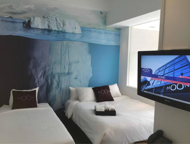 A Hotel Dickson
