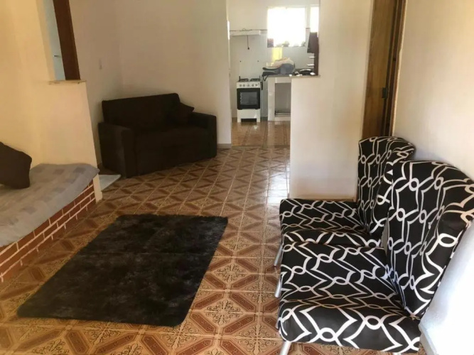 Casa Com Piscina a 3 Quadras da Praia da Vila