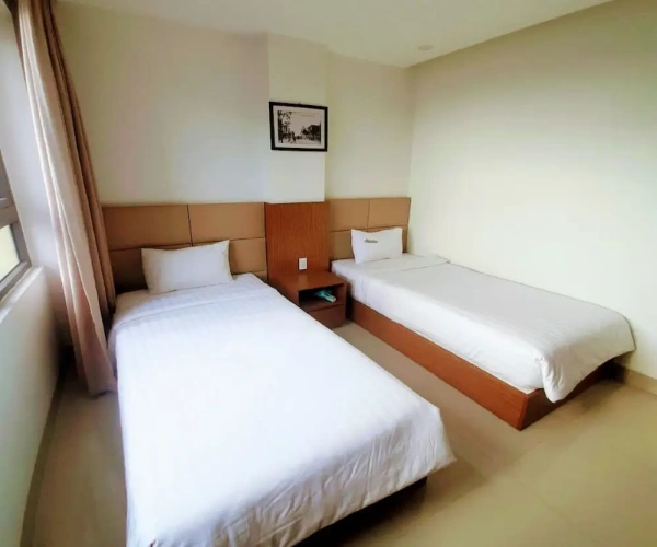 Standard Double room with city view