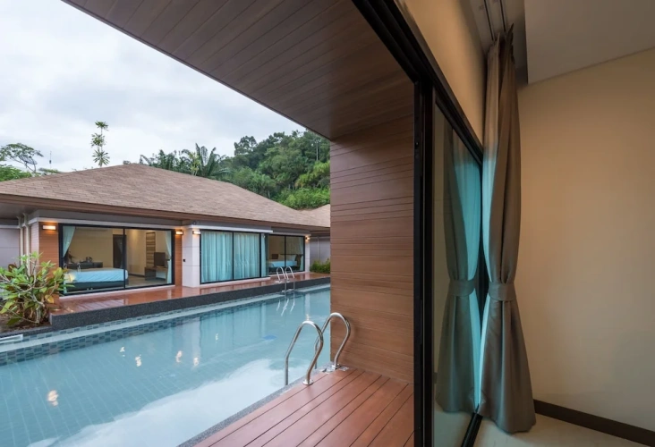 Deluxe room with balcony