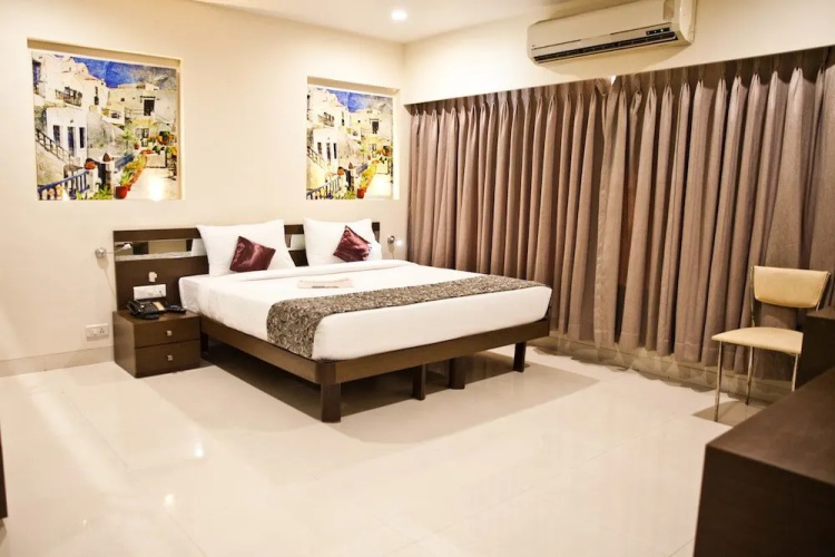 Tim Grand Hotel