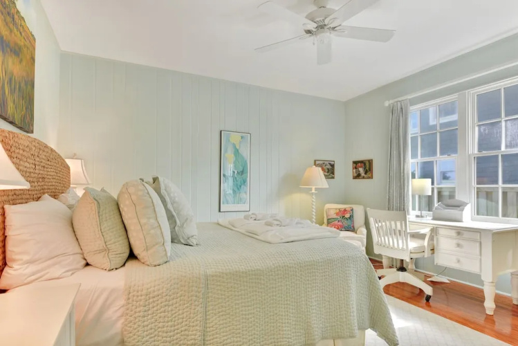 3939 Duval Drive Beachfront by Vtrips