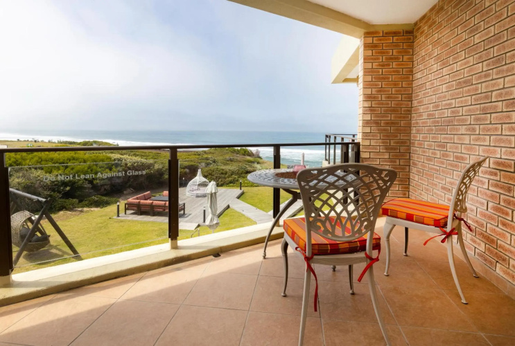 African Oceans Manor on Beach