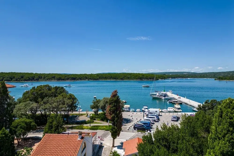 2 Bedrooms Family Apartment seafront
